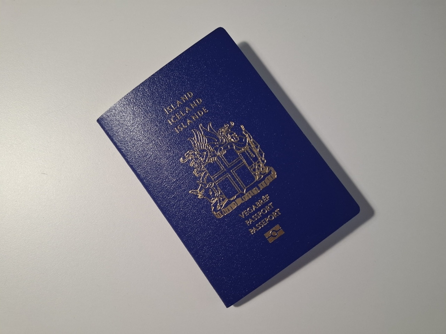 icelandic-passport