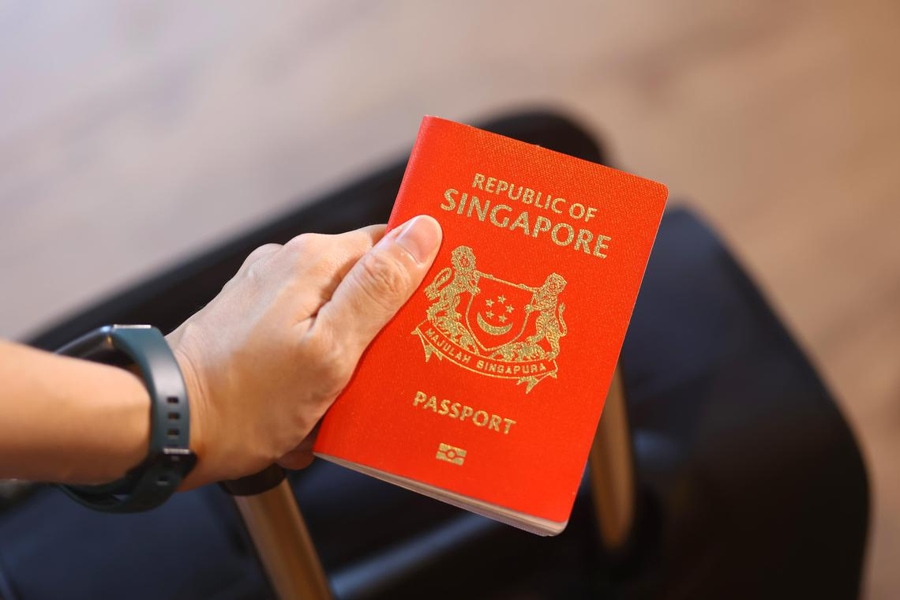 singaporean-passport